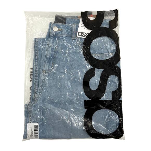 ASOS Design Loose Jean with Deep Turn Up Cuff in pale wash Size 30 - Picture 8 of 9